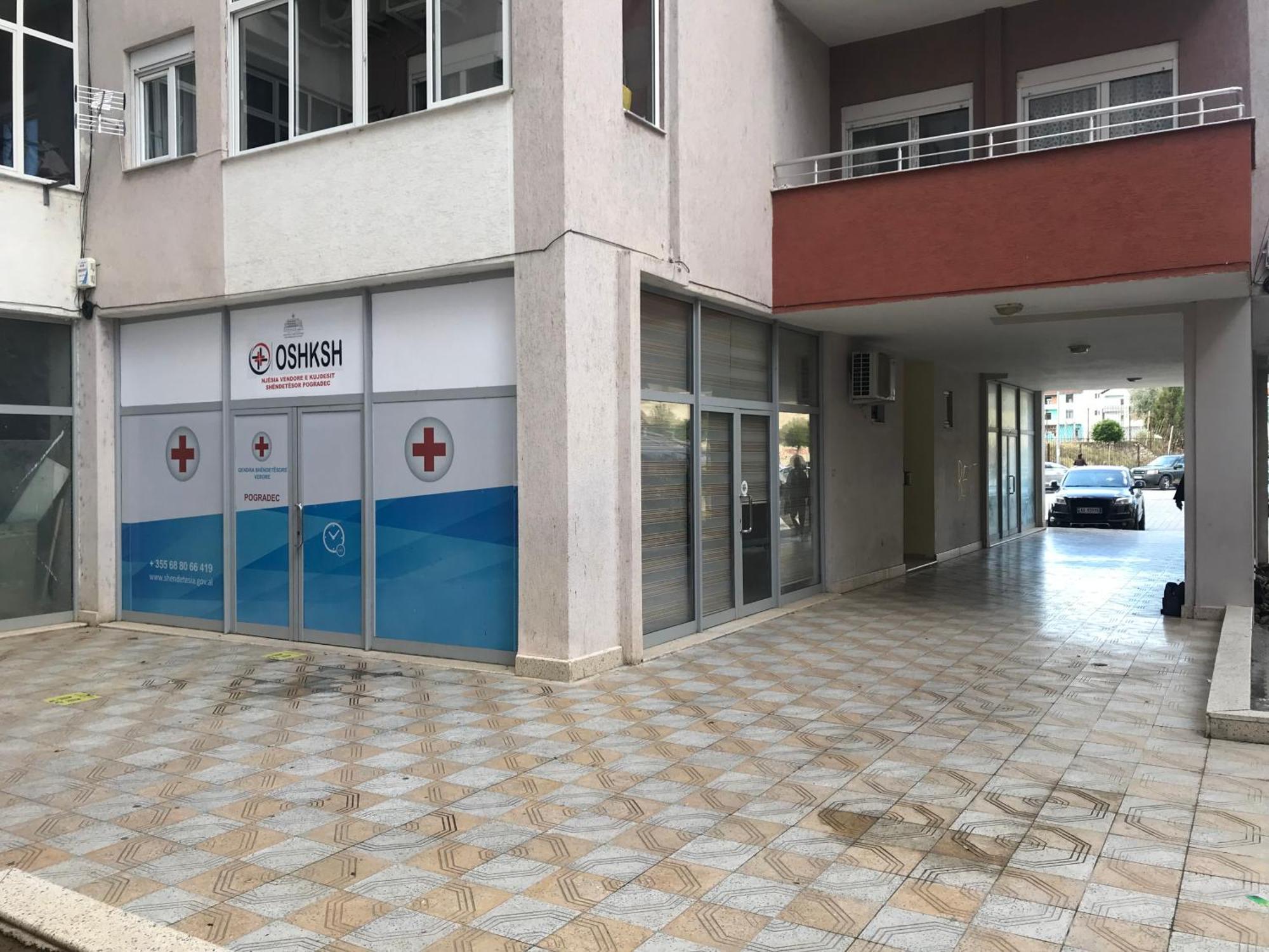Cozy Lake Front Flat Bequeme Wohnung An Der See Pogradec Exterior photo